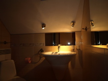 każdy pokój z łazienką (zdj.łazienki w kompleksie A-4) 
